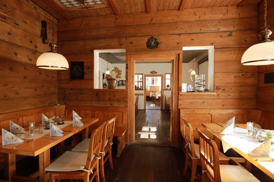 Restaurant/places to eat