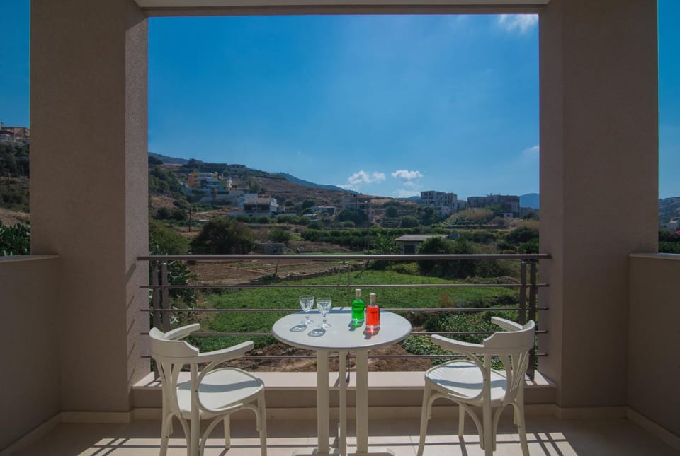 Patio, Natural landscape, Garden, View (from property/room), Balcony/Terrace, Balcony/Terrace, Garden view, Mountain view, Quiet street view, Inner courtyard view
