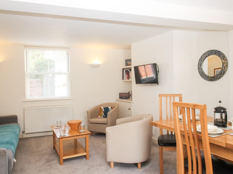 Firkin Cottage House in Weymouth