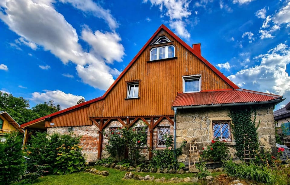 Property building, Spring, Day, Garden, Garden view