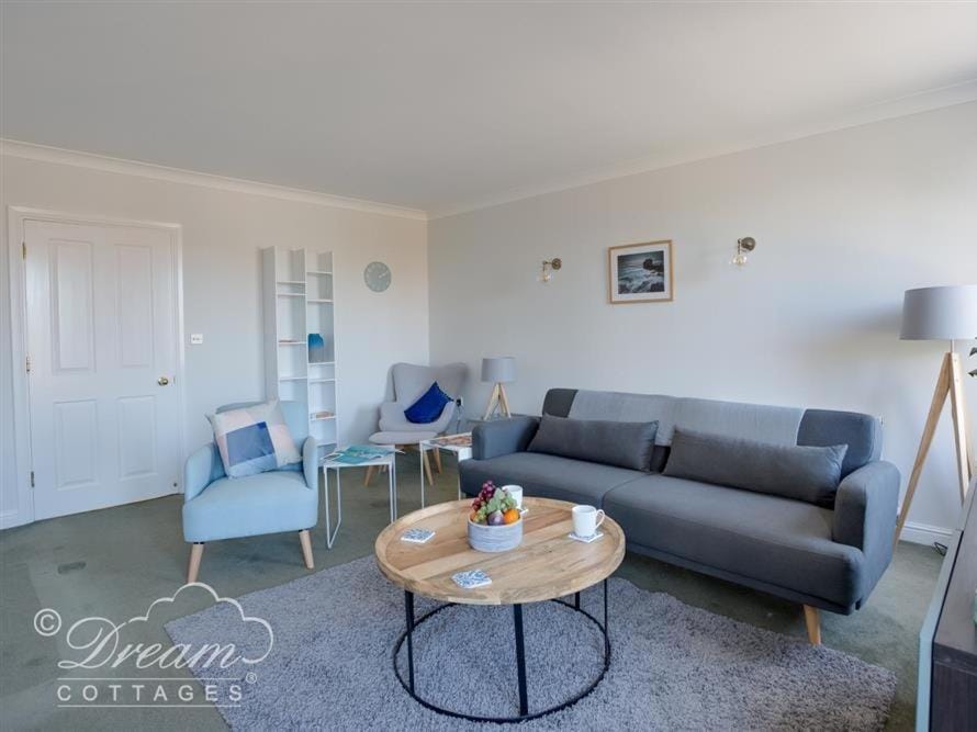 Marina Vista House in Weymouth