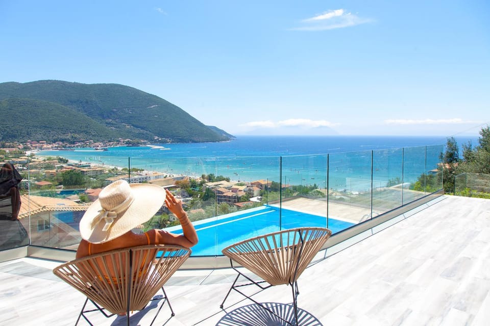 Pool view, Sea view, Swimming pool