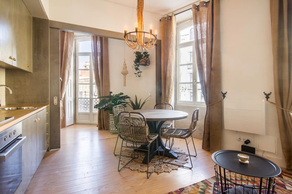 Kitchen or kitchenette, Living room, Dining area