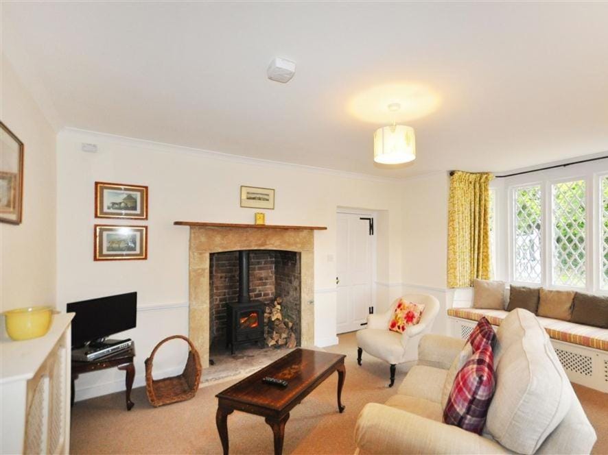 Warmwell Lodge House in West Dorset District
