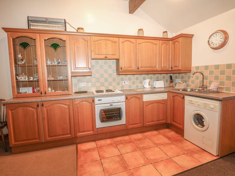 Piggery Place House in Derbyshire Dales District