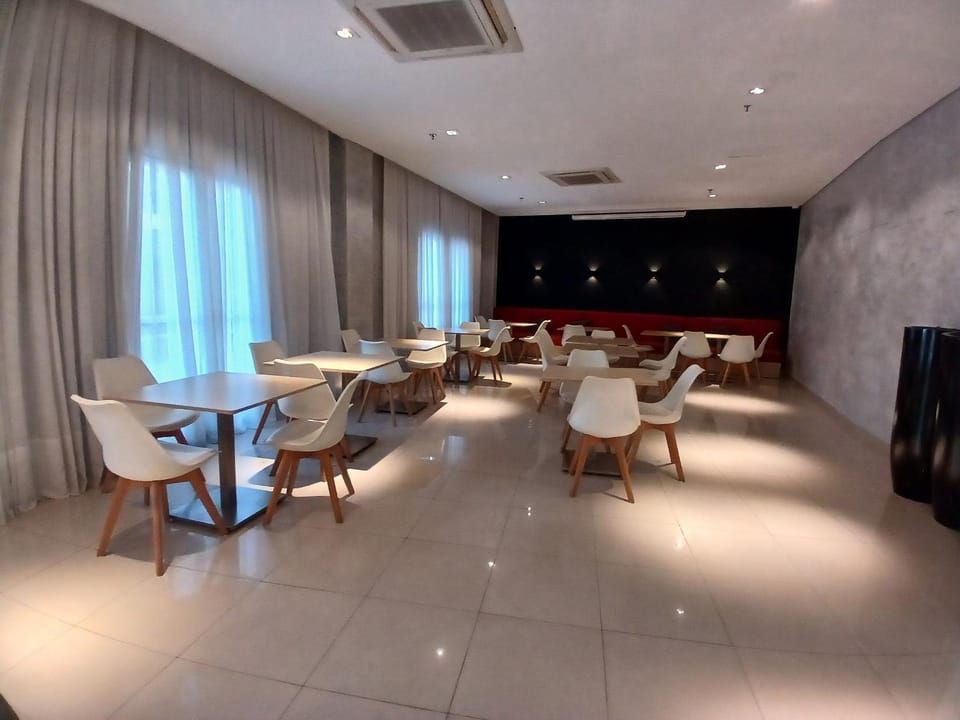 Meeting/conference room