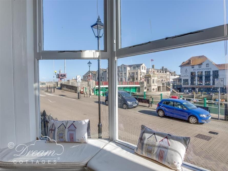 Harbour Edge House in Weymouth