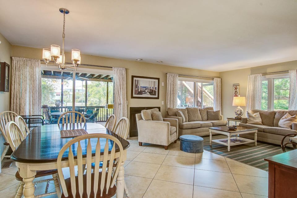 Carolina Boulevard 128 House in Isle of Palms