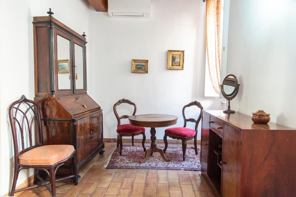 Monti Bespoke Apartment in Rome