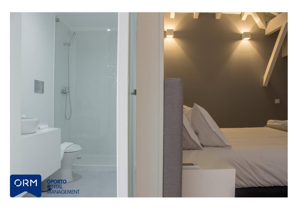 Bed, Bathroom, Bedroom