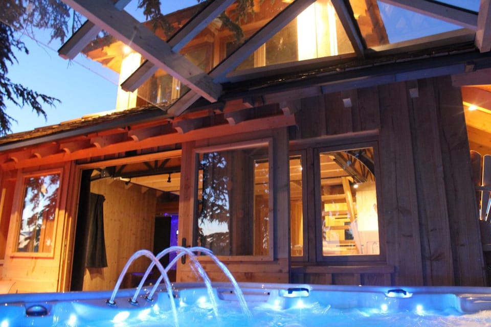 Domaine des Grands Cèdres Bed and Breakfast in Auvergne-Rhône-Alpes