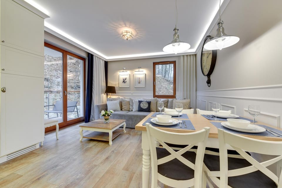 Balcony/Terrace, Kitchen or kitchenette, Living room, Seating area, Dining area