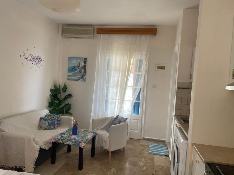 Myrties-Nice flat with 2 Rooms,2 Bath with sea view sunset Apartment in Kalymnos