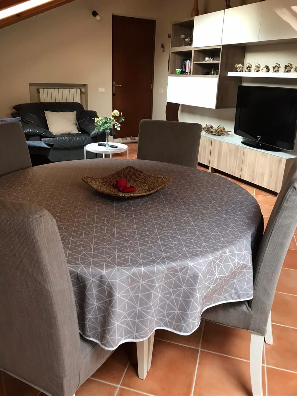 Living room, Seating area, Dining area