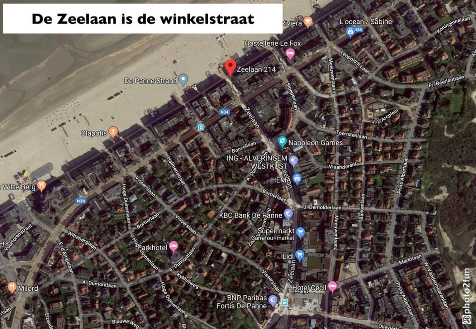 Restaurant/places to eat, Beach, Sea view, Supermarket/grocery shop, Shopping Area