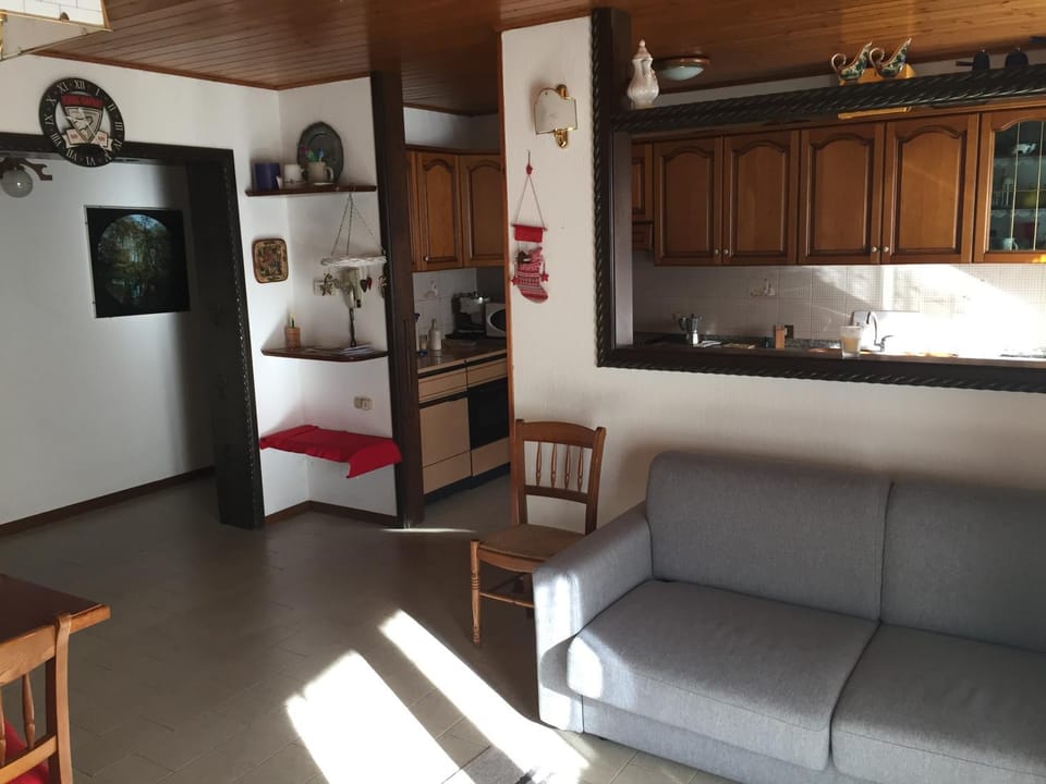 Bed, Living room, Seating area