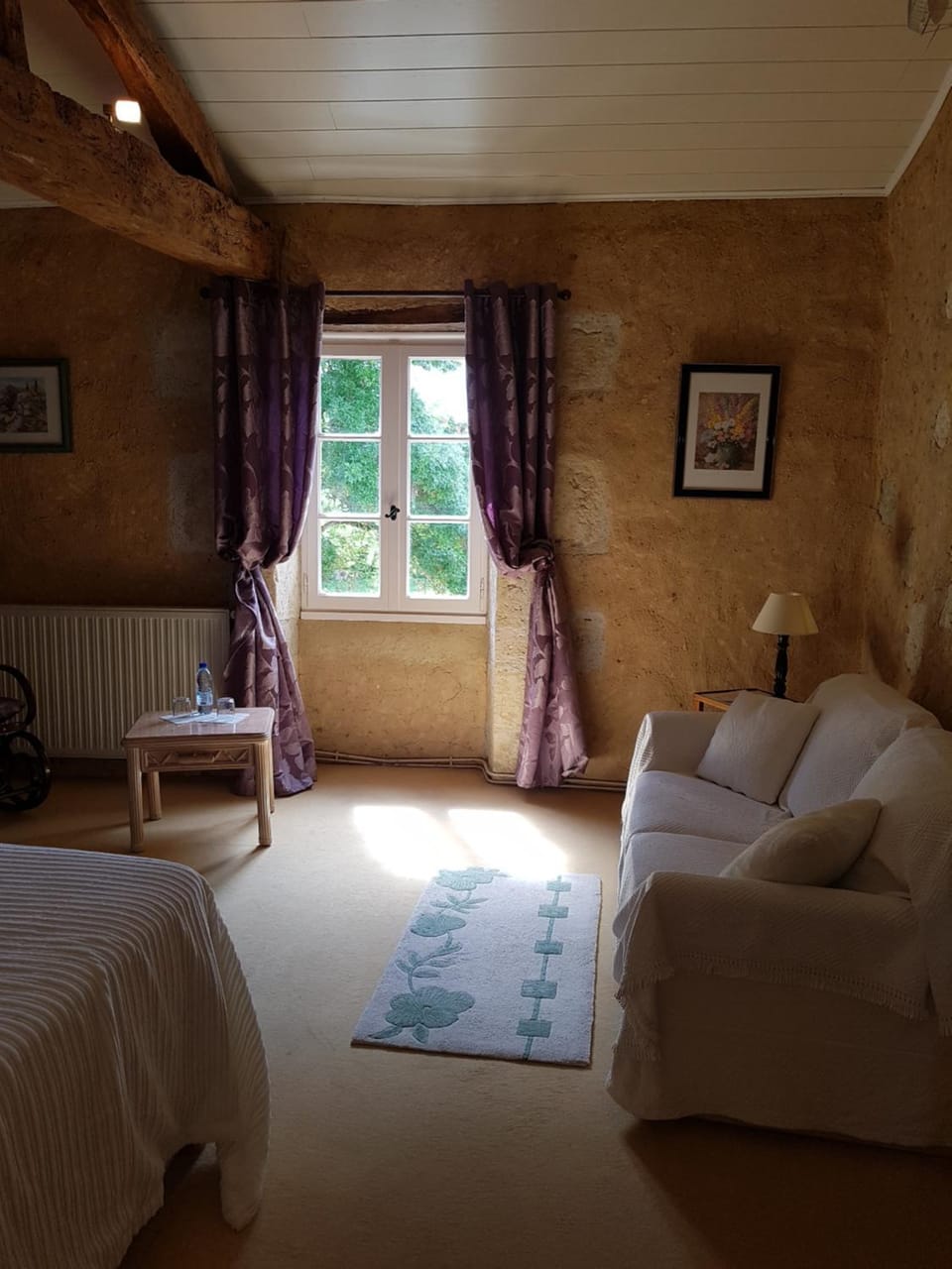 Seating area