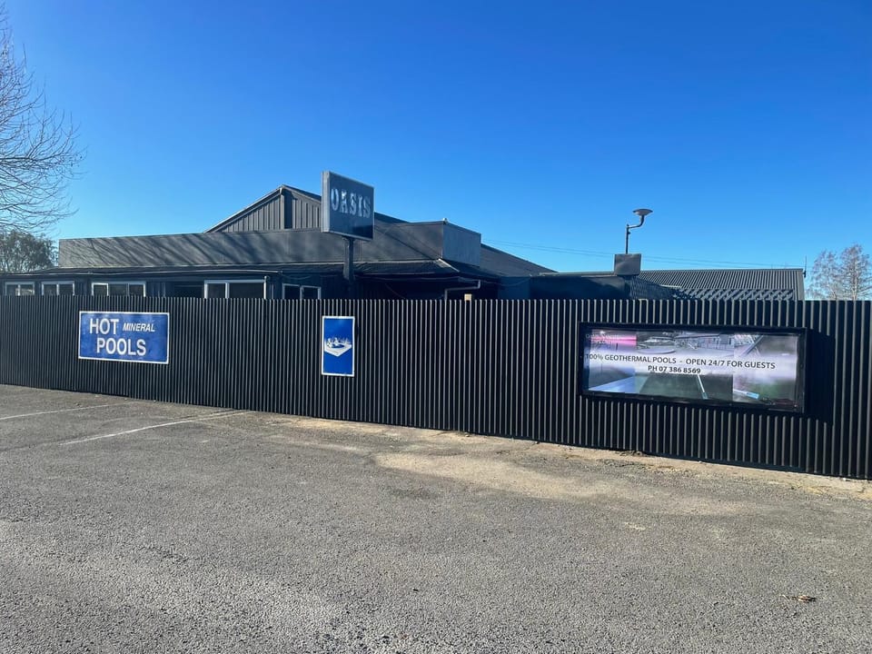 Oasis Motel & Holiday Park Turangi Motel in Manawatū-Whanganui, New Zealand