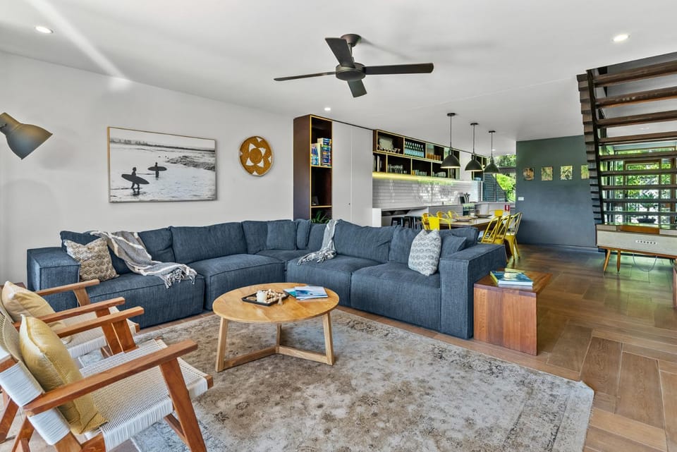 Living room, Seating area, fireplace