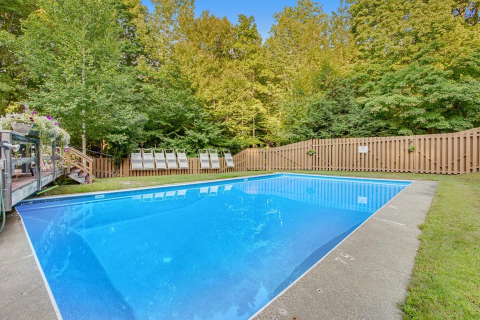 Sugar Run: 25 Apartment in Warren