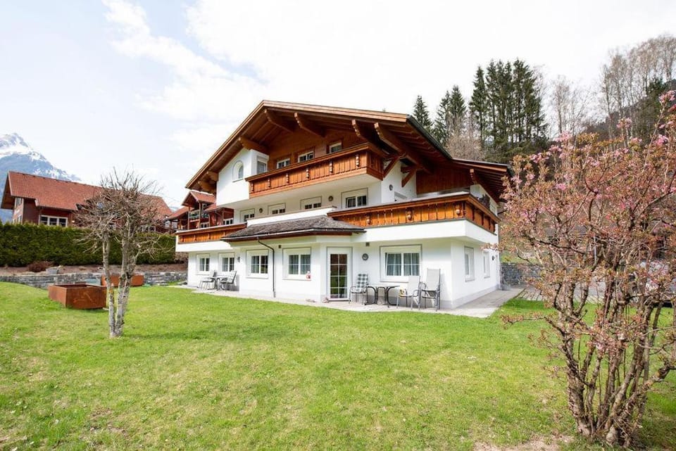 Property building, Garden