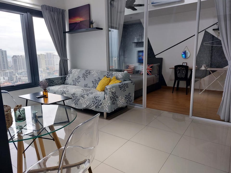 218 Tropicana Georgetown Penang #B30 2BR for 4-7pax温馨窝舒适两房 Apartment in George Town
