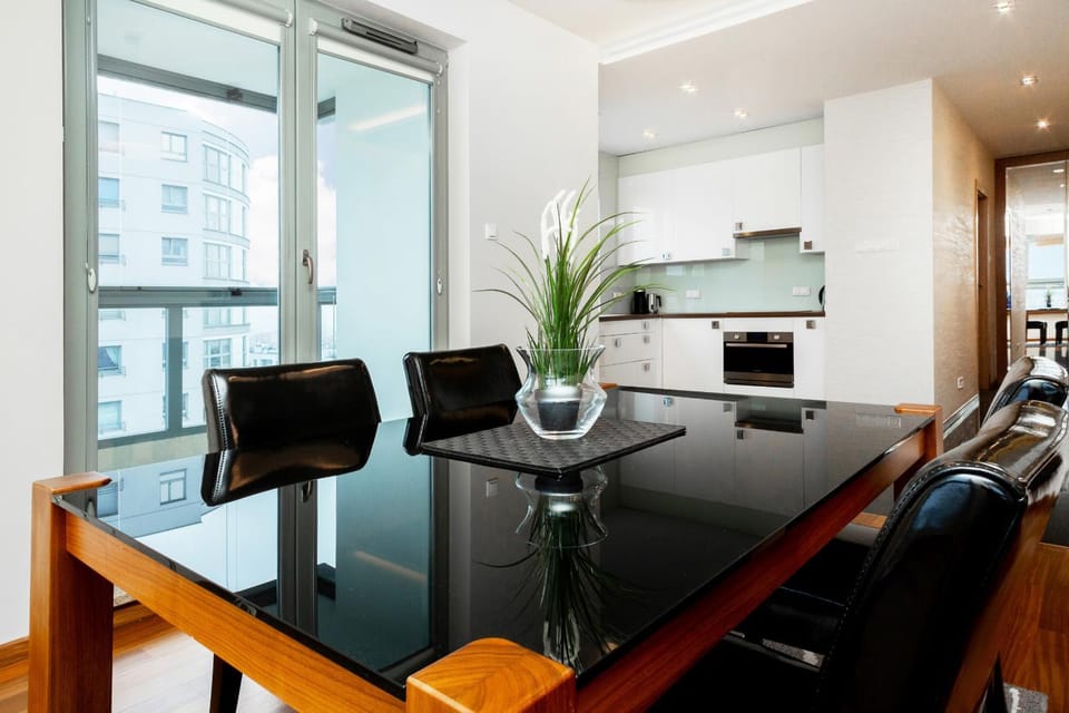 Kitchen or kitchenette, Living room, Dining area, stove