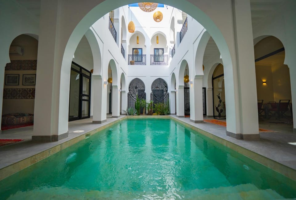 Swimming pool, Swimming pool