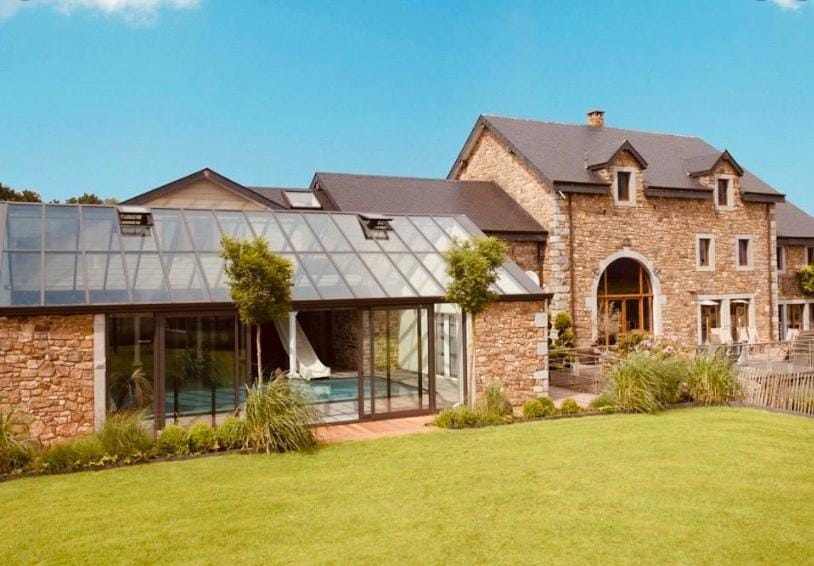 Property building, Garden view, Pool view