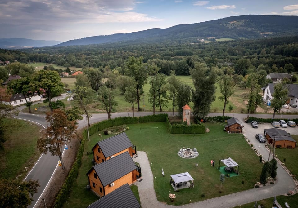 Property building, Bird's eye view, Garden view, Mountain view, Parking
