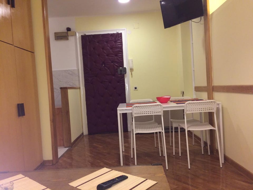 TV and multimedia, Dining area