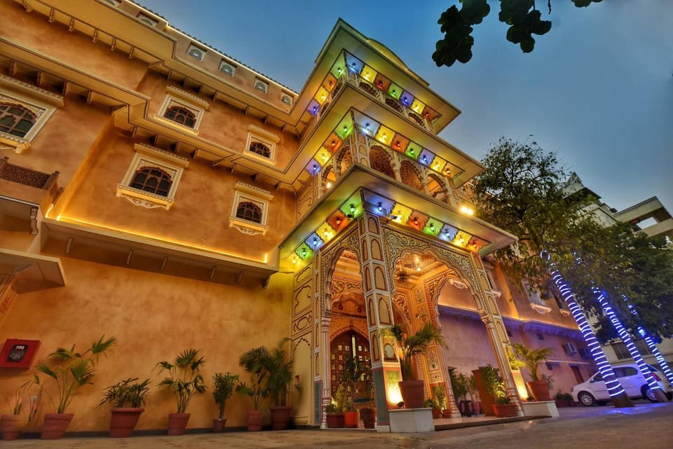 Property building, Facade/entrance