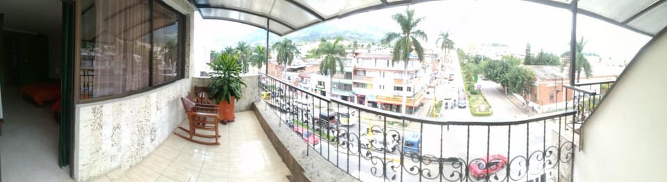 Balcony/Terrace, City view, Street view