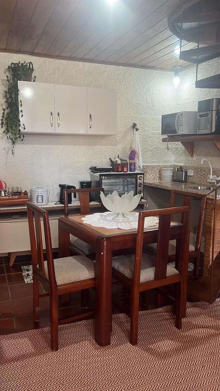 RESIDENCIA DOS MAFRA - Piso Térreo e RESIDENCIA DOS MAFRA - Piso Superior Vacation rental in Campos do Jordão
