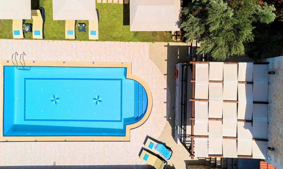 Pool view, Swimming pool