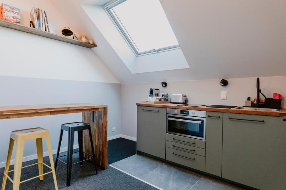 Kitchen or kitchenette, Living room, Dining area