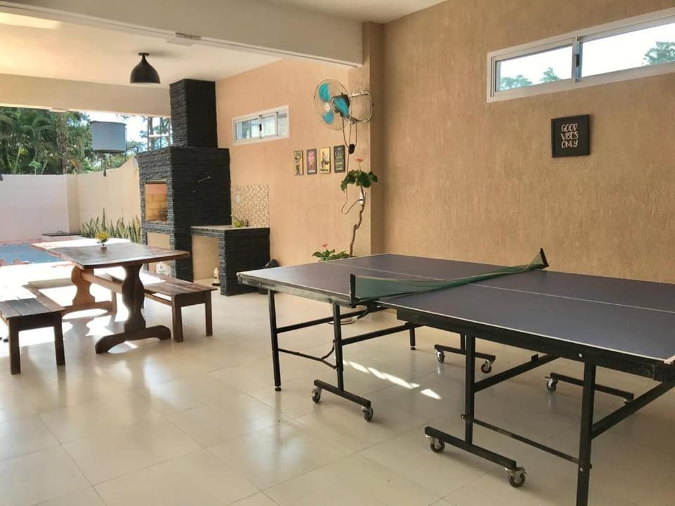 Game Room, Game Room, Table tennis