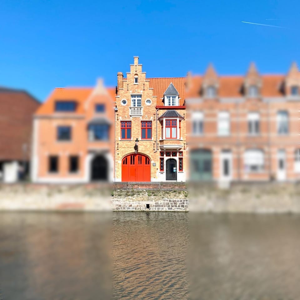 Property building, Day, Landmark view