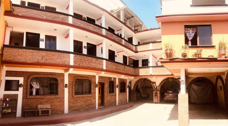 Property building, Facade/entrance