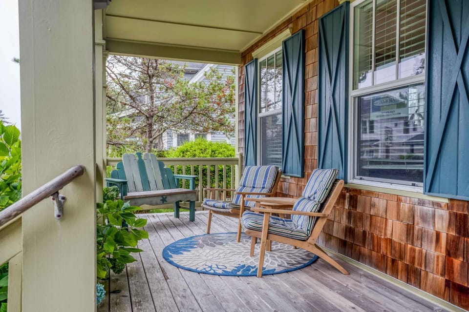 Float On Inn House in Lincoln City