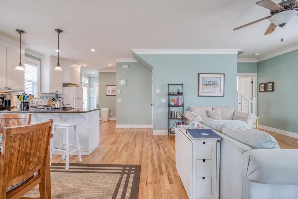 Knee Deep In Paradise House in Lincoln City