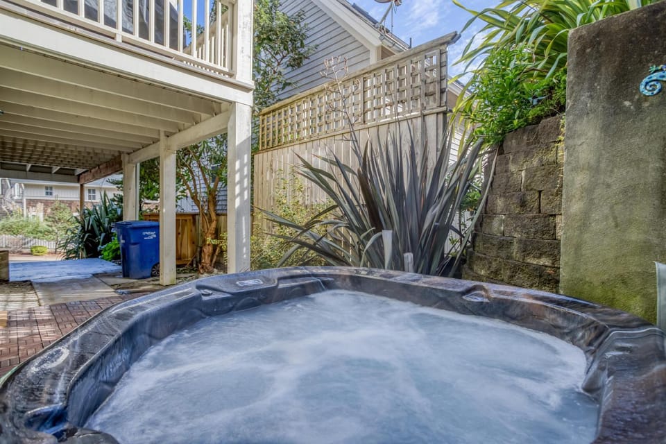 Beach Dreams - Olivia Beach House in Lincoln City