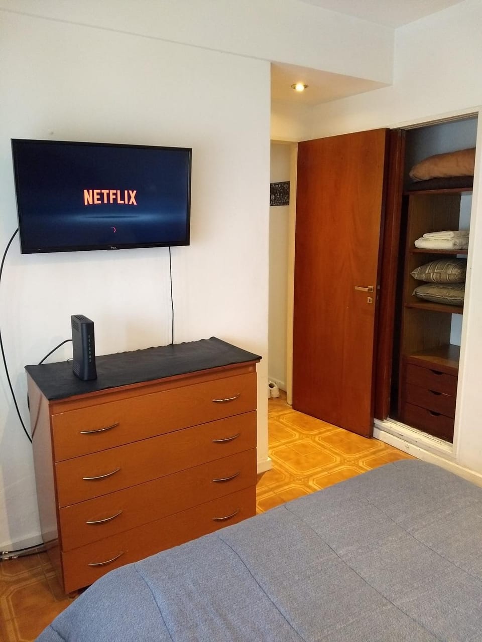 TV and multimedia, Bedroom, wardrobe