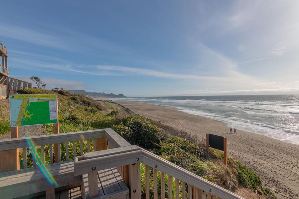 HipNautic House in Lincoln Beach