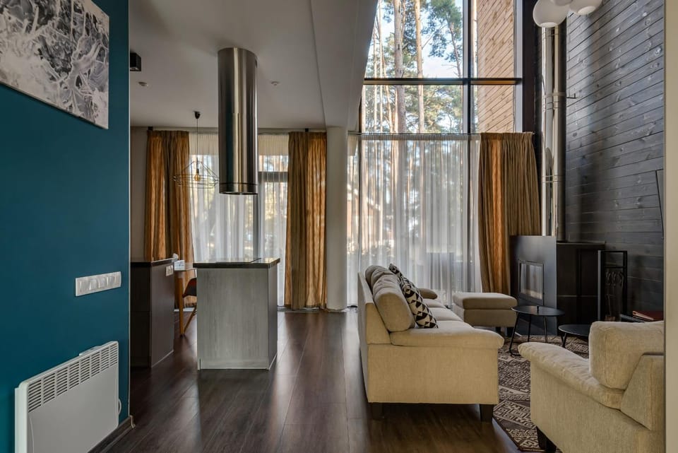 Communal lounge/ TV room, TV and multimedia, Seating area, fireplace
