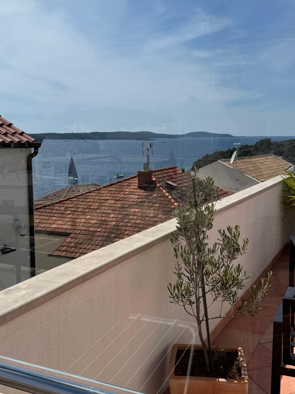 Jakov & Antonia Heritage Estate Apartment in Hvar