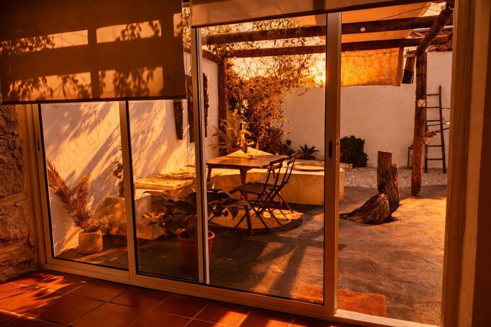 Refúgio do Frade House in Évora District, Portugal