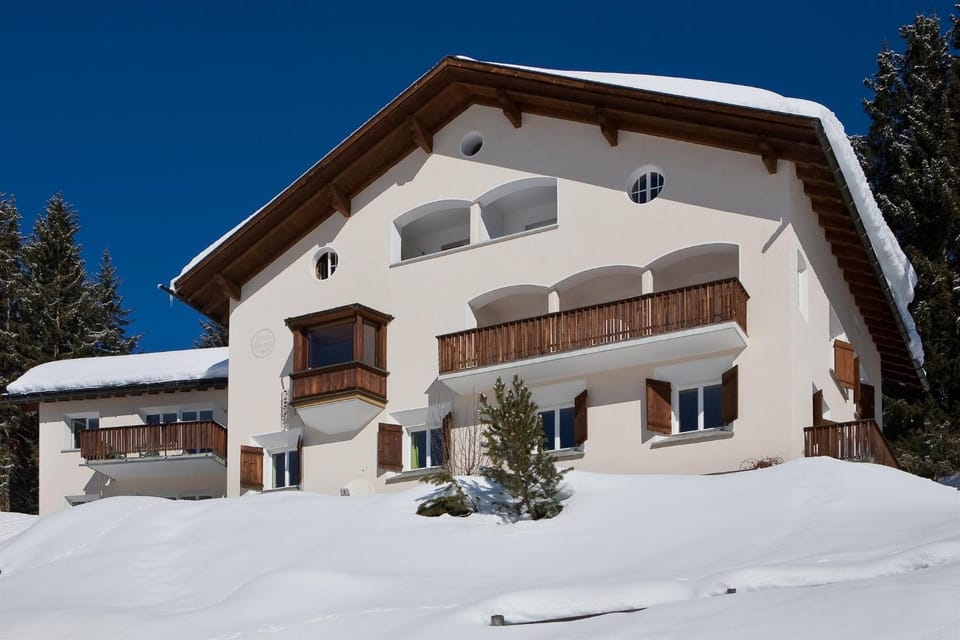 Bisang R Apartment in Arosa