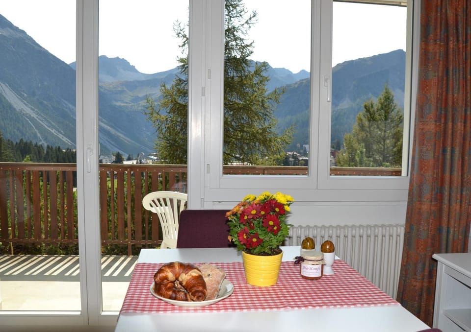 Property building, View (from property/room)