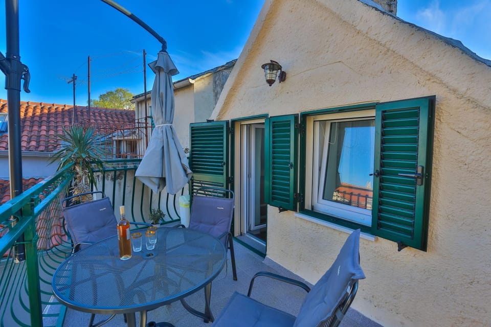 Balcony/Terrace, Balcony/Terrace